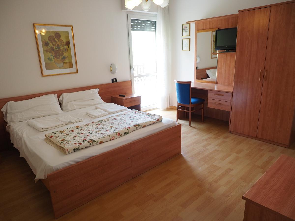 Albergo Alla Stazione Roncegno Exterior photo